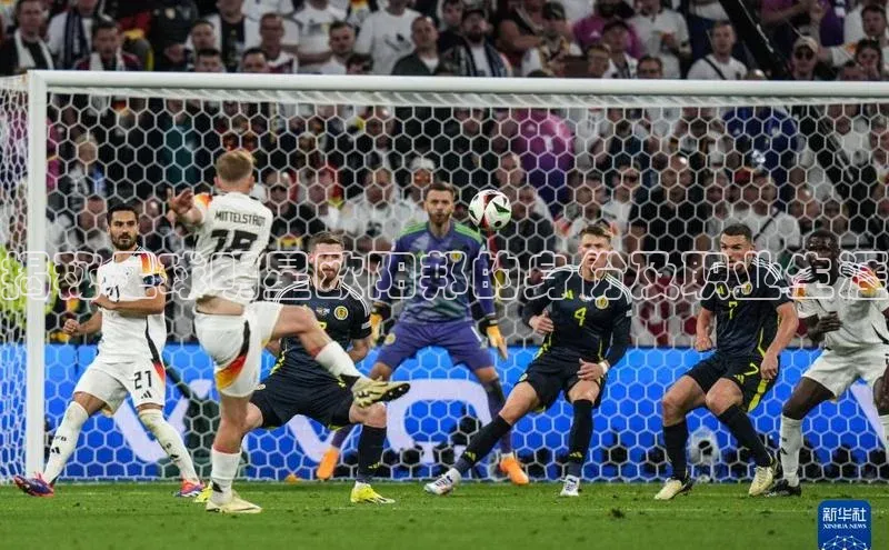 九游会登录入口官网百度健康揭秘足球明星欧阳邦的身份及职业生涯